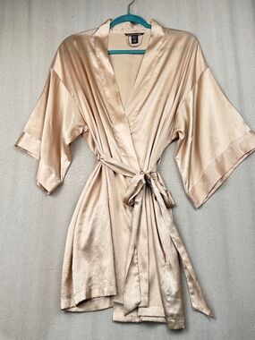 Victoria's Secret Very Sexy Short Satin Kimono Robe Champagne Size XS/S